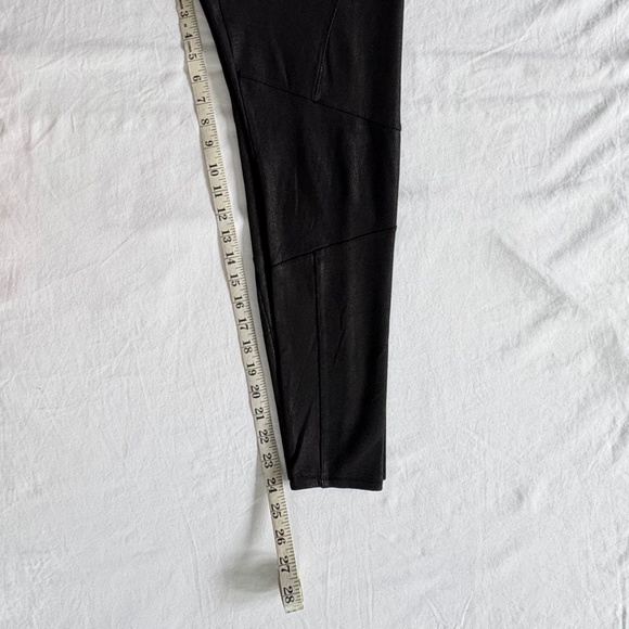 Splendid Women’s Black Patchwork Speckled Cracked Coated Leggings - Size M. - Picture 11 of 11